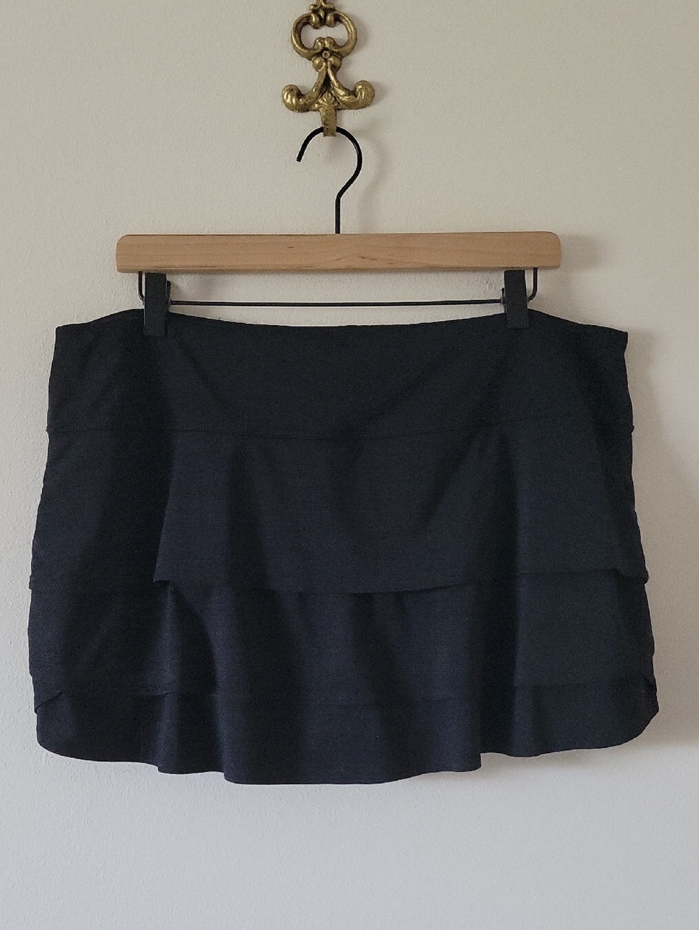 Athleta‎ Black Swagger Layered Small Skort Skirt Size XL